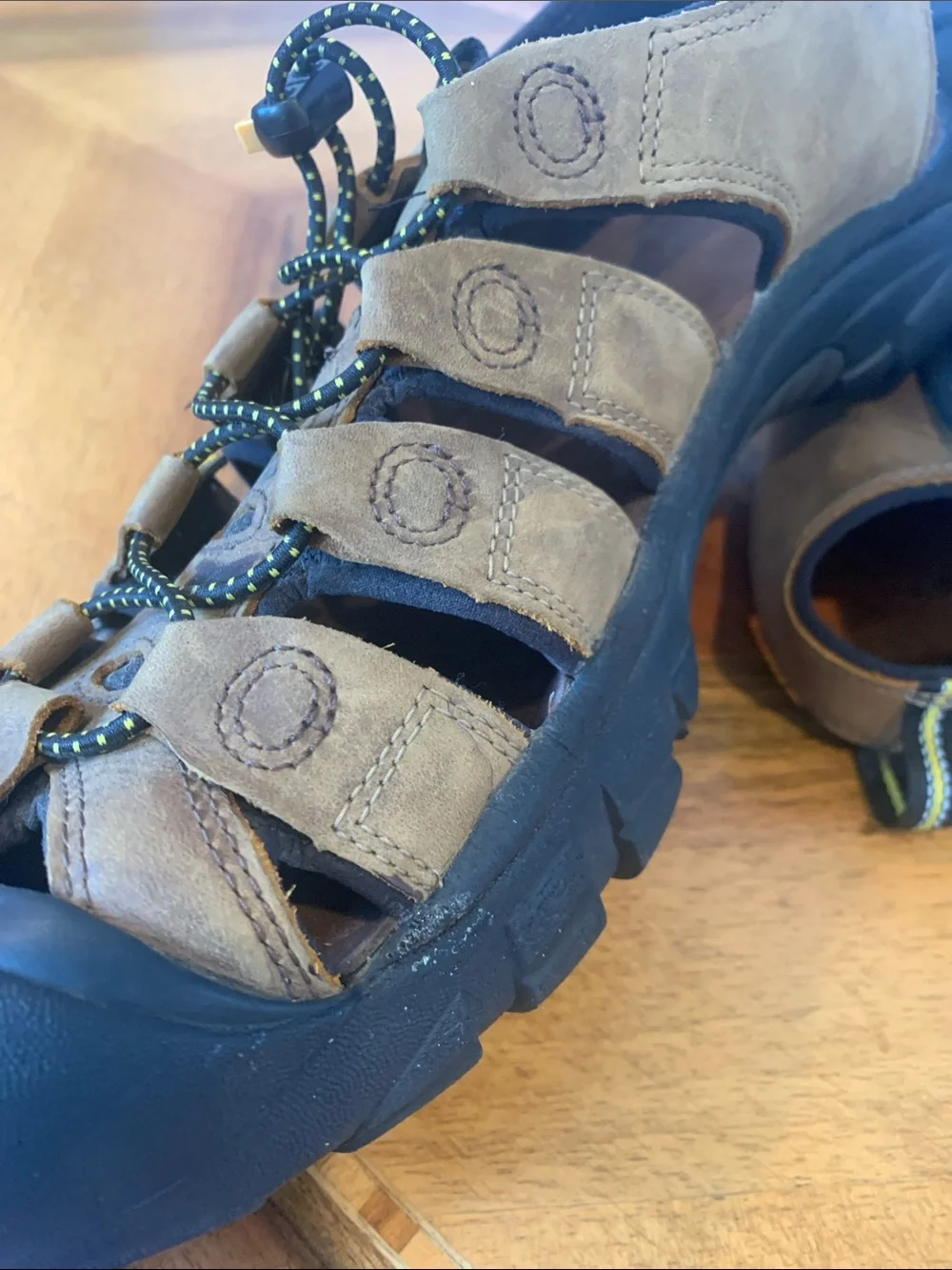 Keen Men's 12 Brown Leather Closed-Toe Newport Rugged Waterproof Leather Sandals